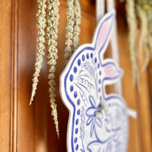 Load image into Gallery viewer, Chinoiserie Bunny Door Hanger