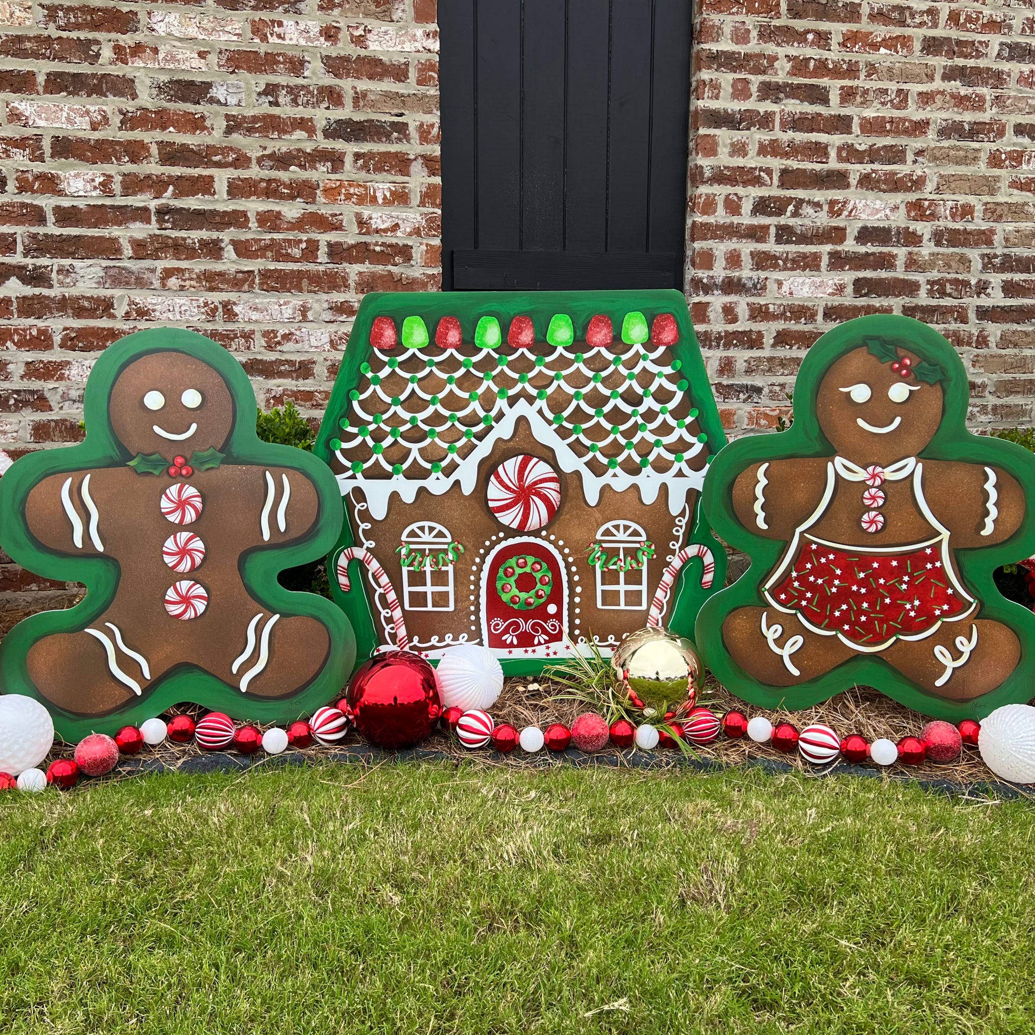 gingerbread house planter Jumbo Gingerbread House Garden Stake – Songbird Grove Collection