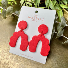 Load image into Gallery viewer, Red Textured Scalloped Earrings
