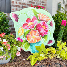 Load image into Gallery viewer, Laura&#39;s Bouquet Garden Stake
