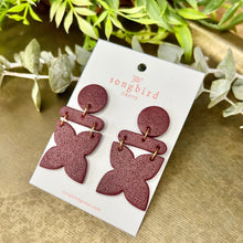 Load image into Gallery viewer, 3-Tier Quatrefoil Clay Earrings in Deep Crimson
